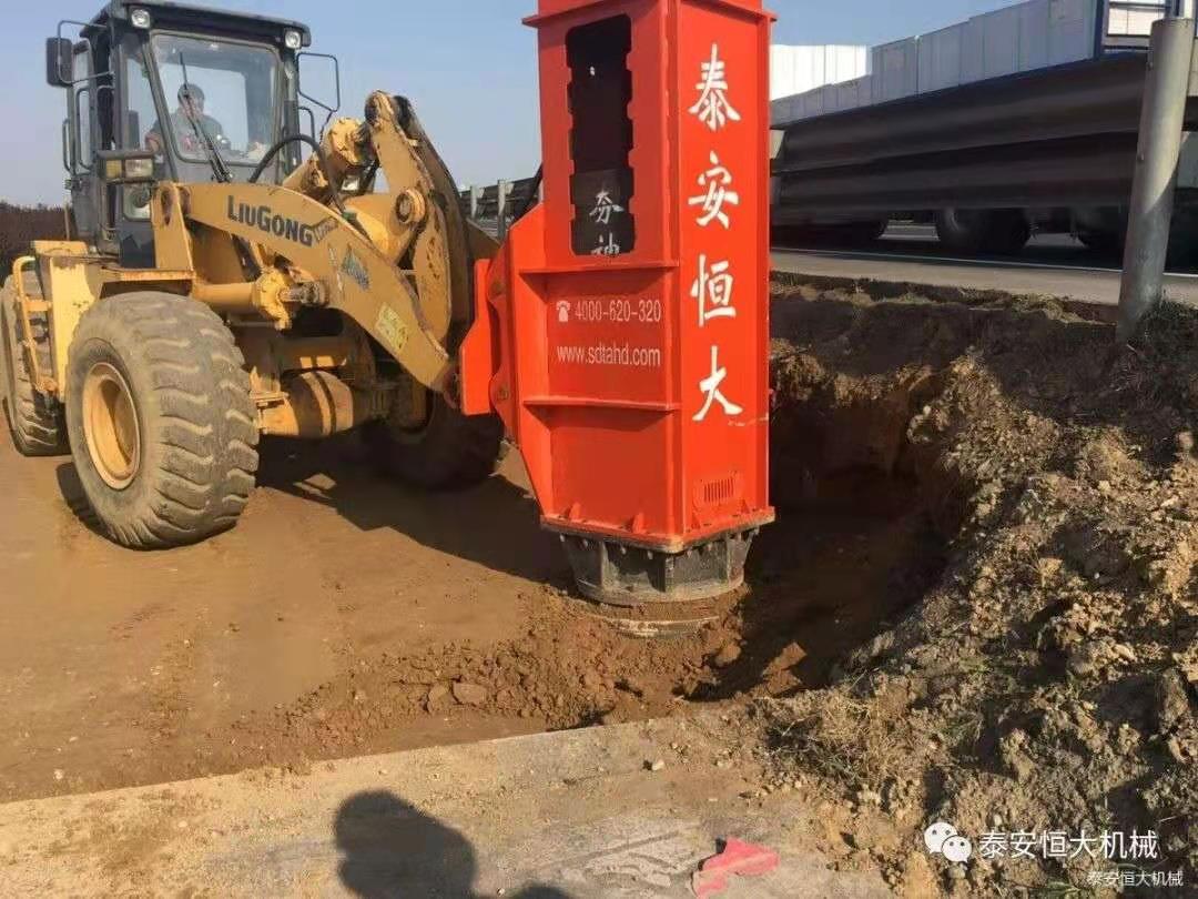 恒大機(jī)械應(yīng)邀出席新臺(tái)高速臺(tái)背、涵背設(shè)計(jì)方案研討會(huì)